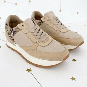 Zara tan/snakeskin sneakers